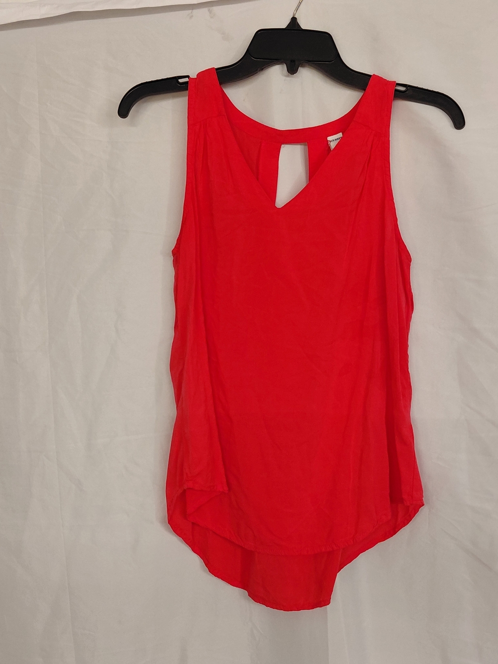Old Navy Coral Sleeveless Keyhole Tank